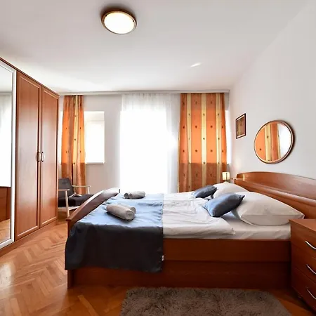 Pablo - Old Town With Balcony Apartamento *