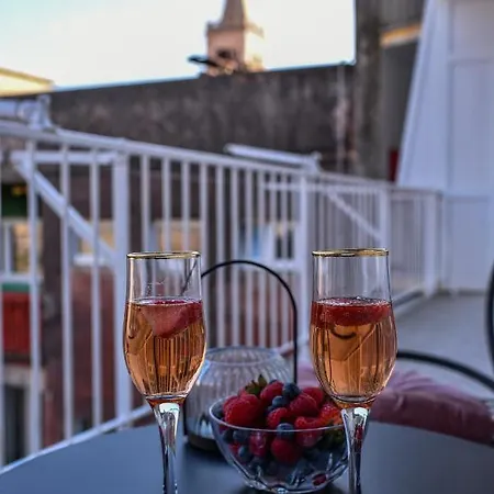 Pablo - Old Town With Balcony * Задар